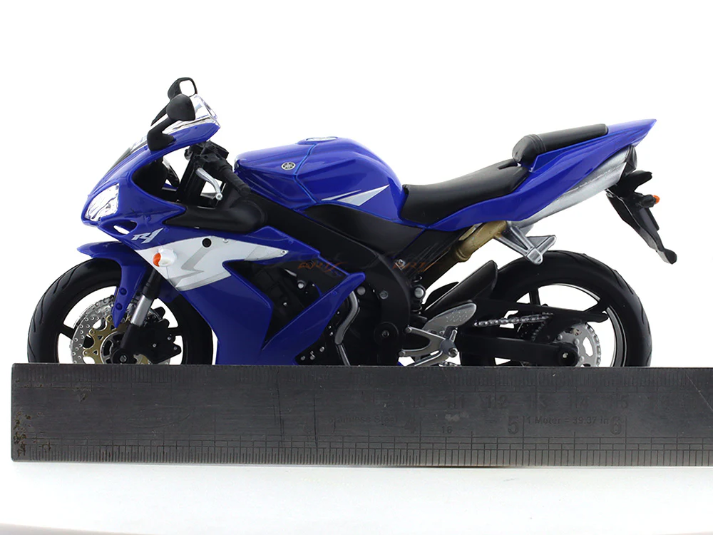 Ducati 1098 S Tricolor 1:18 Maisto licensed Scale Model bike collectible - Image 8