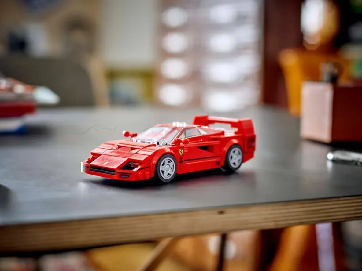 Ferrari F40 Car : LEGO set 76934 - Image 3