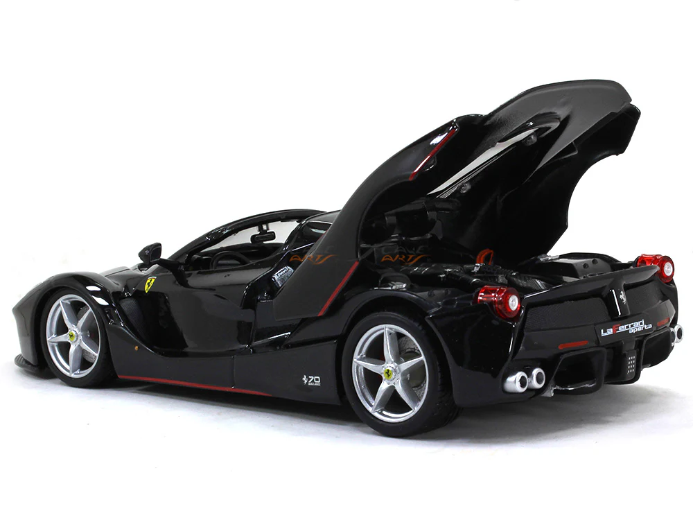 Ferrari LaFerrari Aperta 70th Anniversary 1:24 Bburago diecast Scale Model car - Image 5
