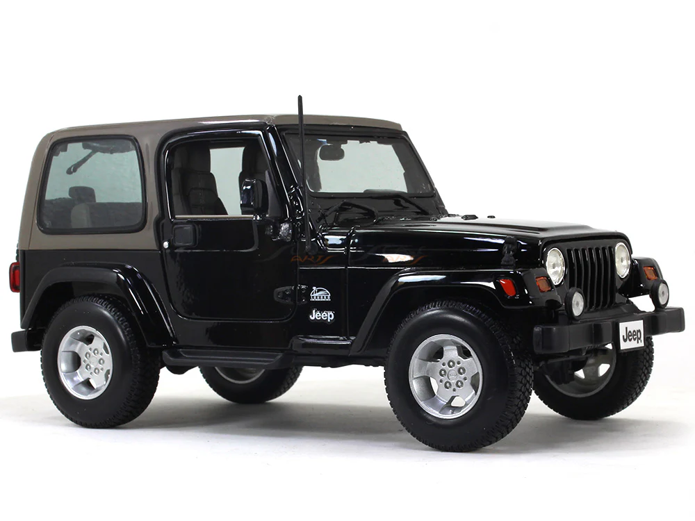 Jeep Wrangler Sahara black 1:18 Maisto diecast Scale Model car - Image 6