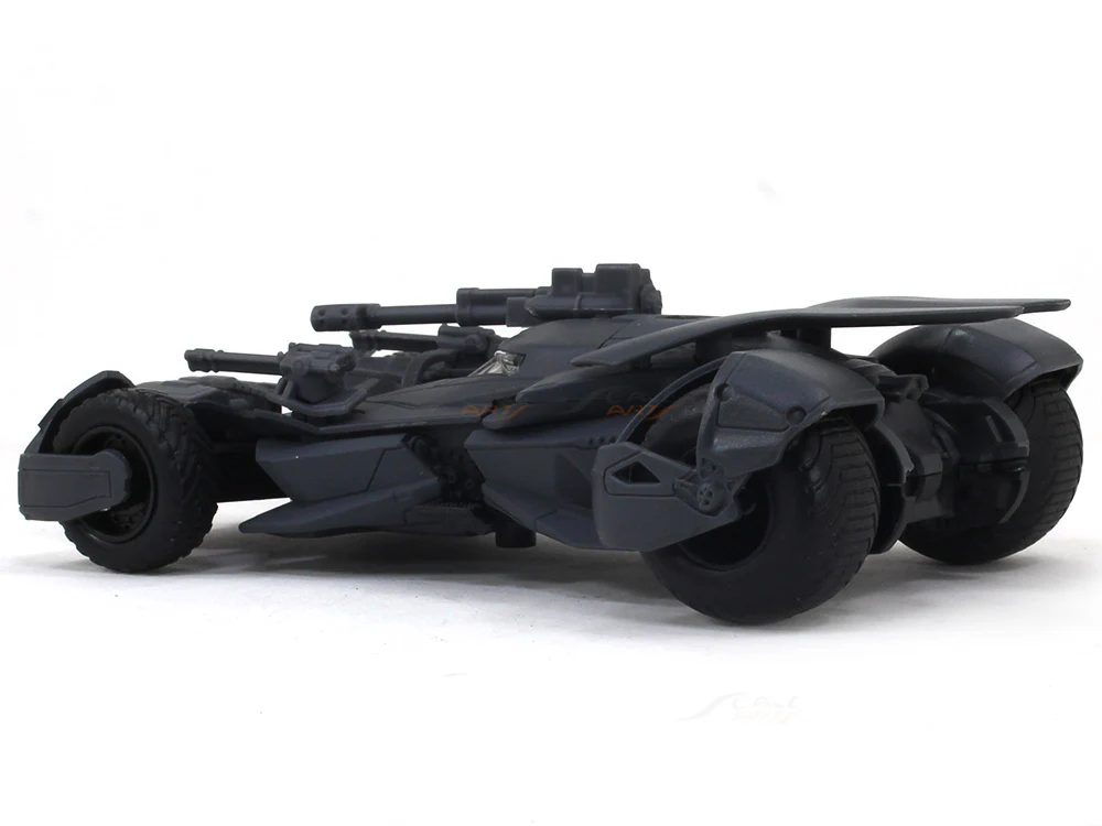 Justice League Batmobil 1:32 Jada diecast Scale Model Car - Image 3