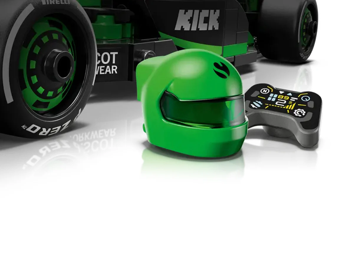 KICK Sauber F1 Team C44 Race Car : LEGO set - Image 7