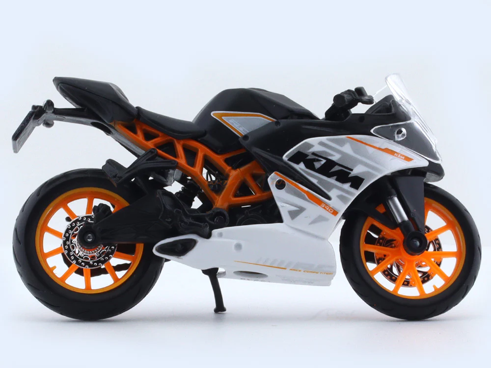 KTM RC390 1:18 Maisto licensed diecast Scale Model bike collectible - Image 5