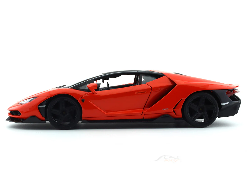 Lamborghini Centenario LP770-4 orange 1:18 Maisto diecast Scale Model car - Image 2