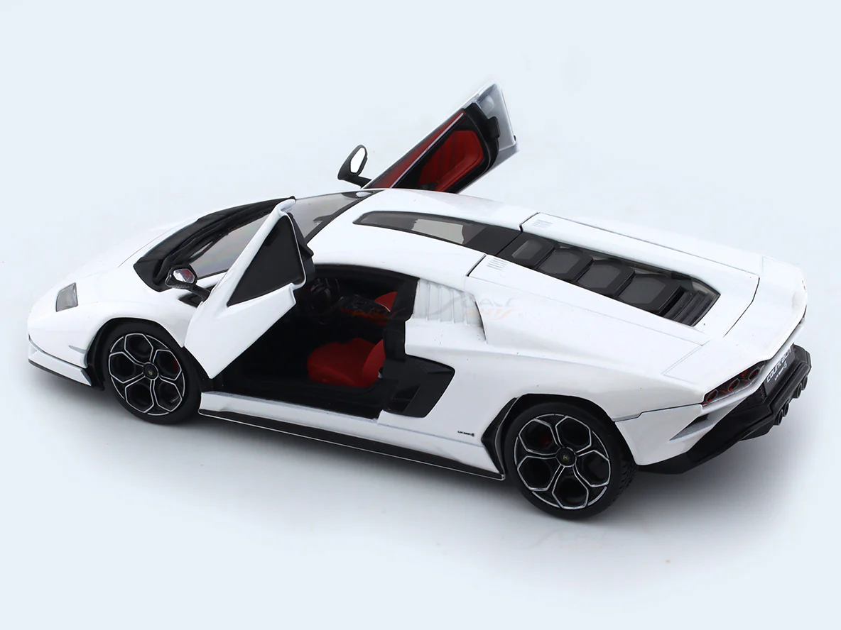 Lamborghini Countach LPI 800-4 White 1:24 Bburago licensed diecast Scale Model car - Image 11