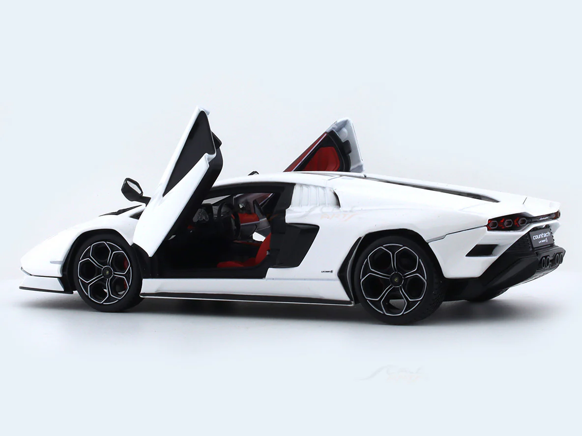Lamborghini Countach LPI 800-4 White 1:24 Bburago licensed diecast Scale Model car - Image 9