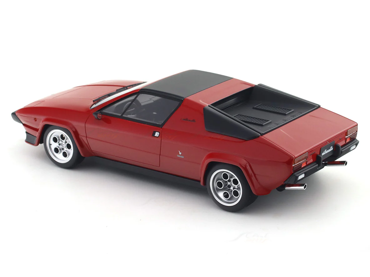 Lamborghini Silhouette Red 1:18 Kyosho Premium Licensed Resin Scale Model Car Collectible - Image 9