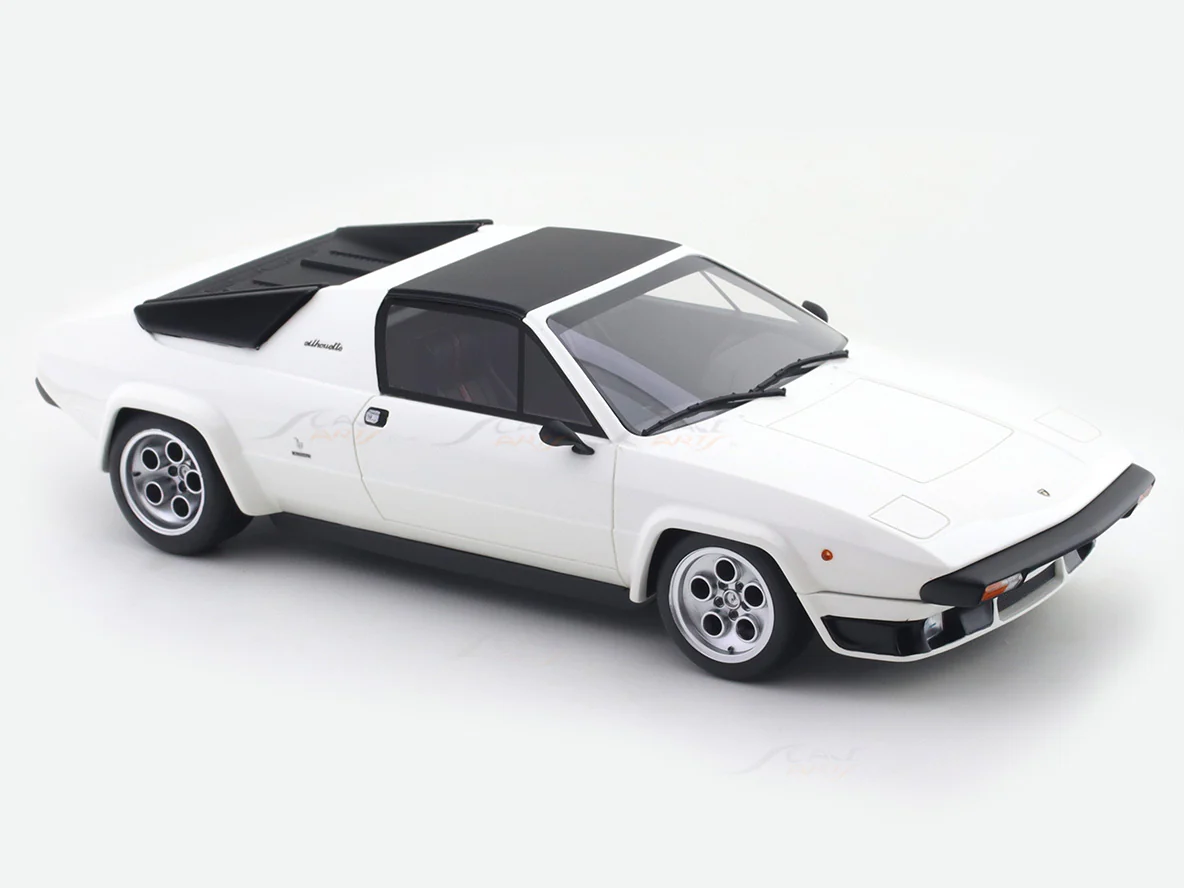 Lamborghini Silhouette White 1:18 Kyosho Premium Licensed Resin Scale Model Car Collectible - Image 8