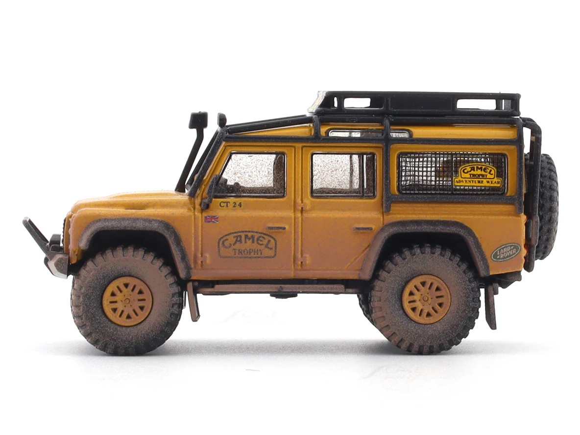 Land Rover Defender 110 Camel B Mud 1:64 Master diecast scale model car miniature - Image 3