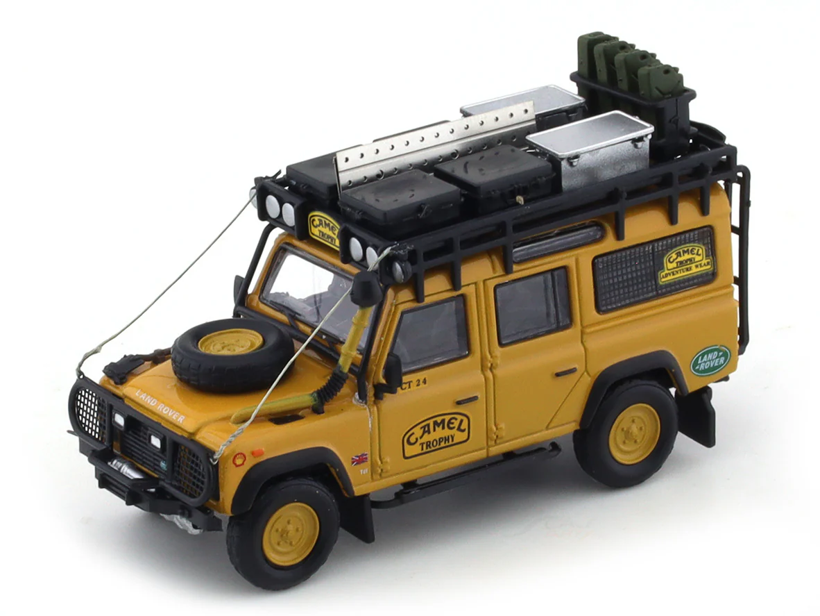 Land Rover Defender 110 Camel Trophy with mug 1:64 Master diecast scale model collectible - Image 9