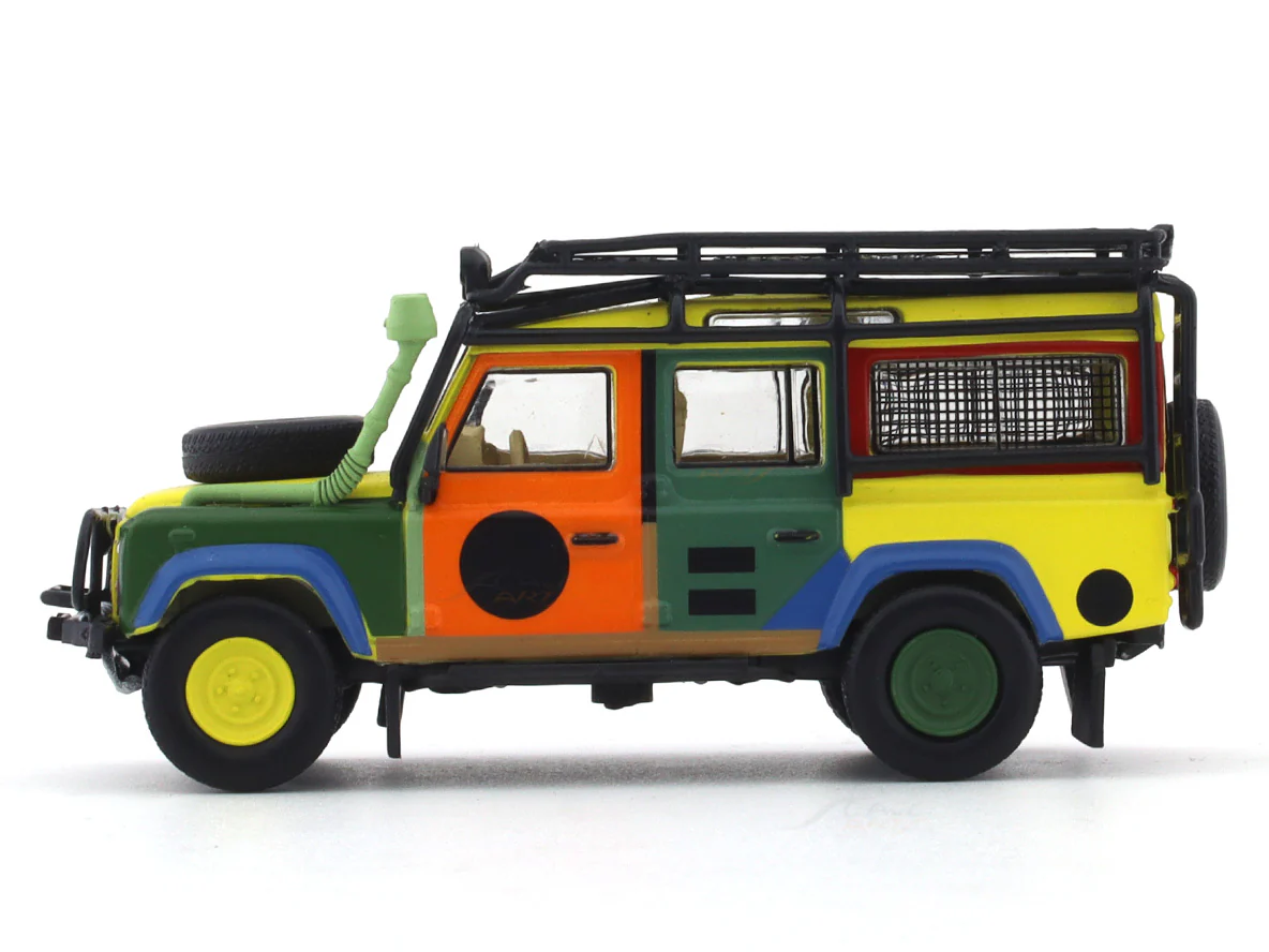 Land Rover Defender 110 Camping 1:64 Master diecast scale model car miniature - Image 3
