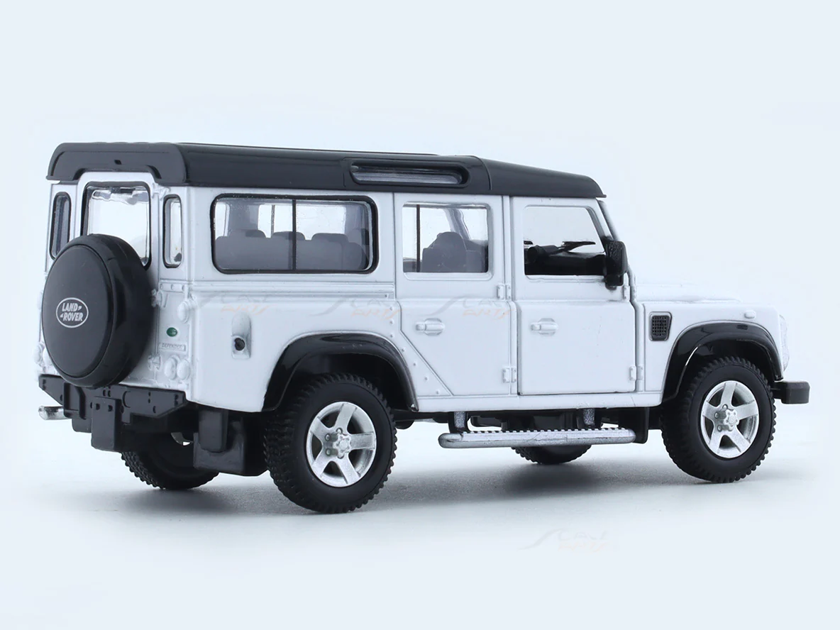 Land Rover Defender 110 white 1:33-42 RMZ City pullback diecast scale model car - Image 4