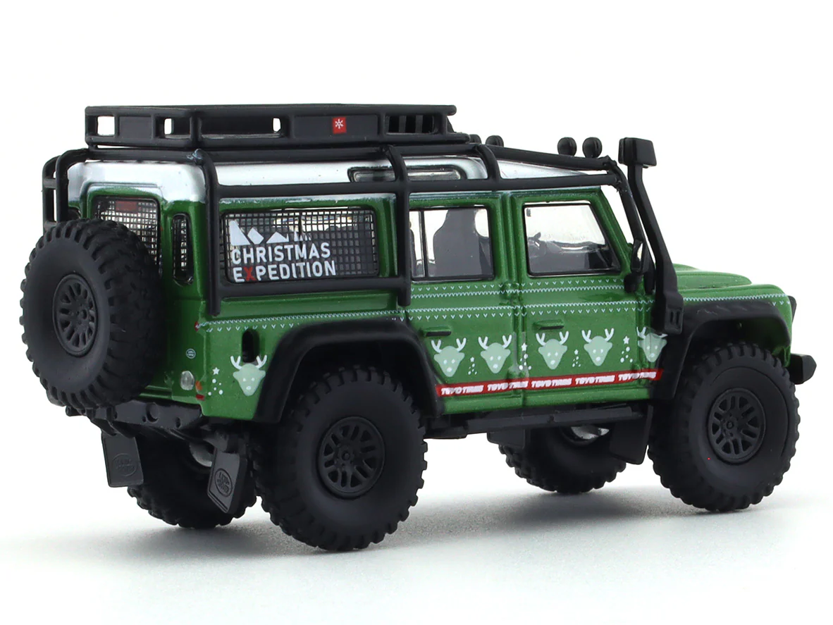 Land Rover Defender Christmas Expedition 1:64 Master diecast scale model car - Image 5