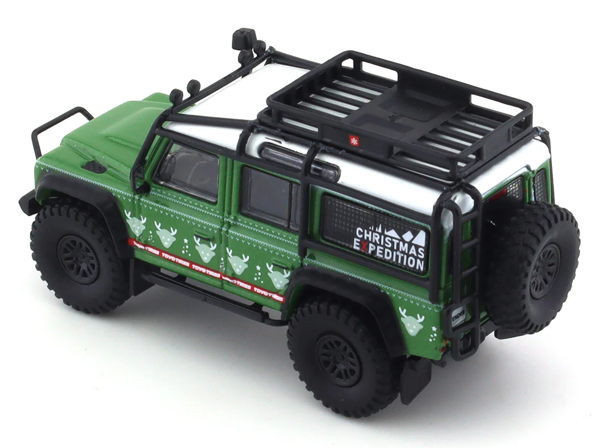 Land Rover Defender Christmas Expedition 1:64 Master diecast scale model car - Image 9