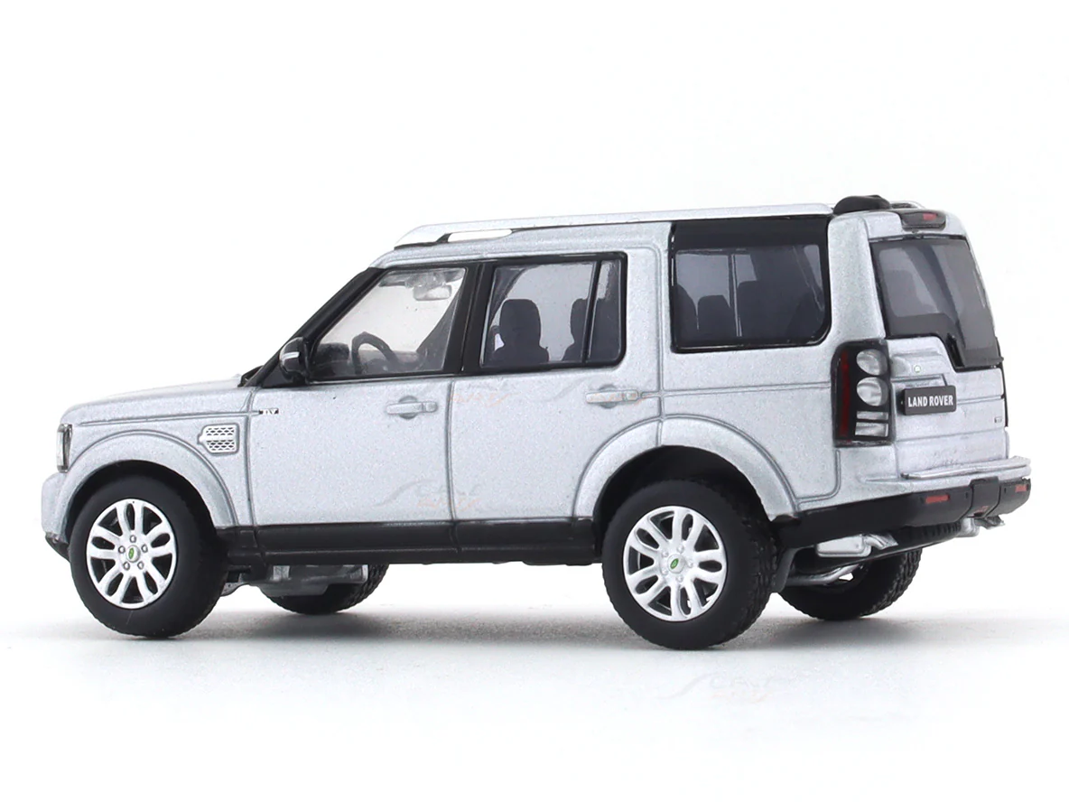 Broken Acrylic Case : Land Rover Discovery 4 silver 1:64 GCD diecast scale model car miniature - Image 3