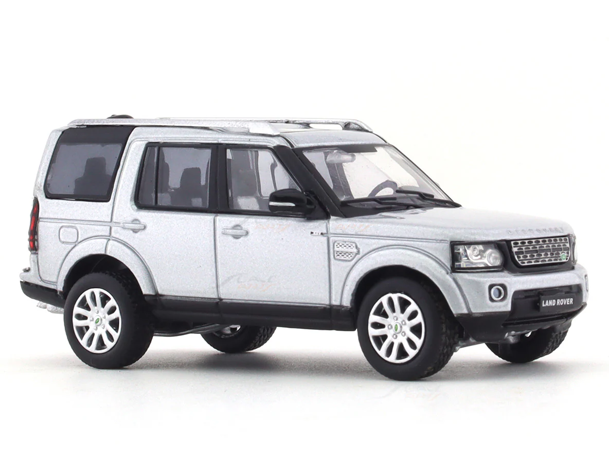 Broken Acrylic Case : Land Rover Discovery 4 silver 1:64 GCD diecast scale model car miniature - Image 6