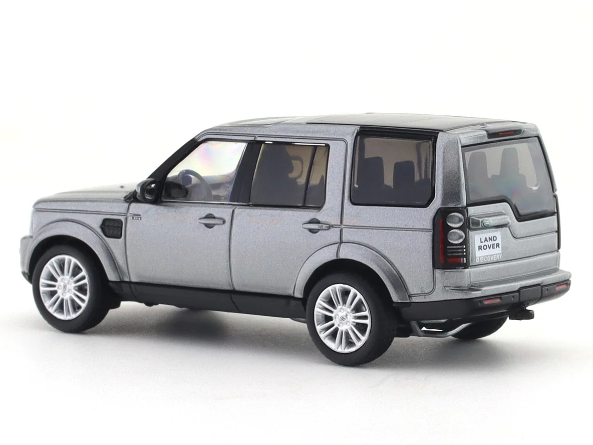 Land Rover Discovery 4 Silver 1:64 Whelart diecast scale model miniature car collectible - Image 3