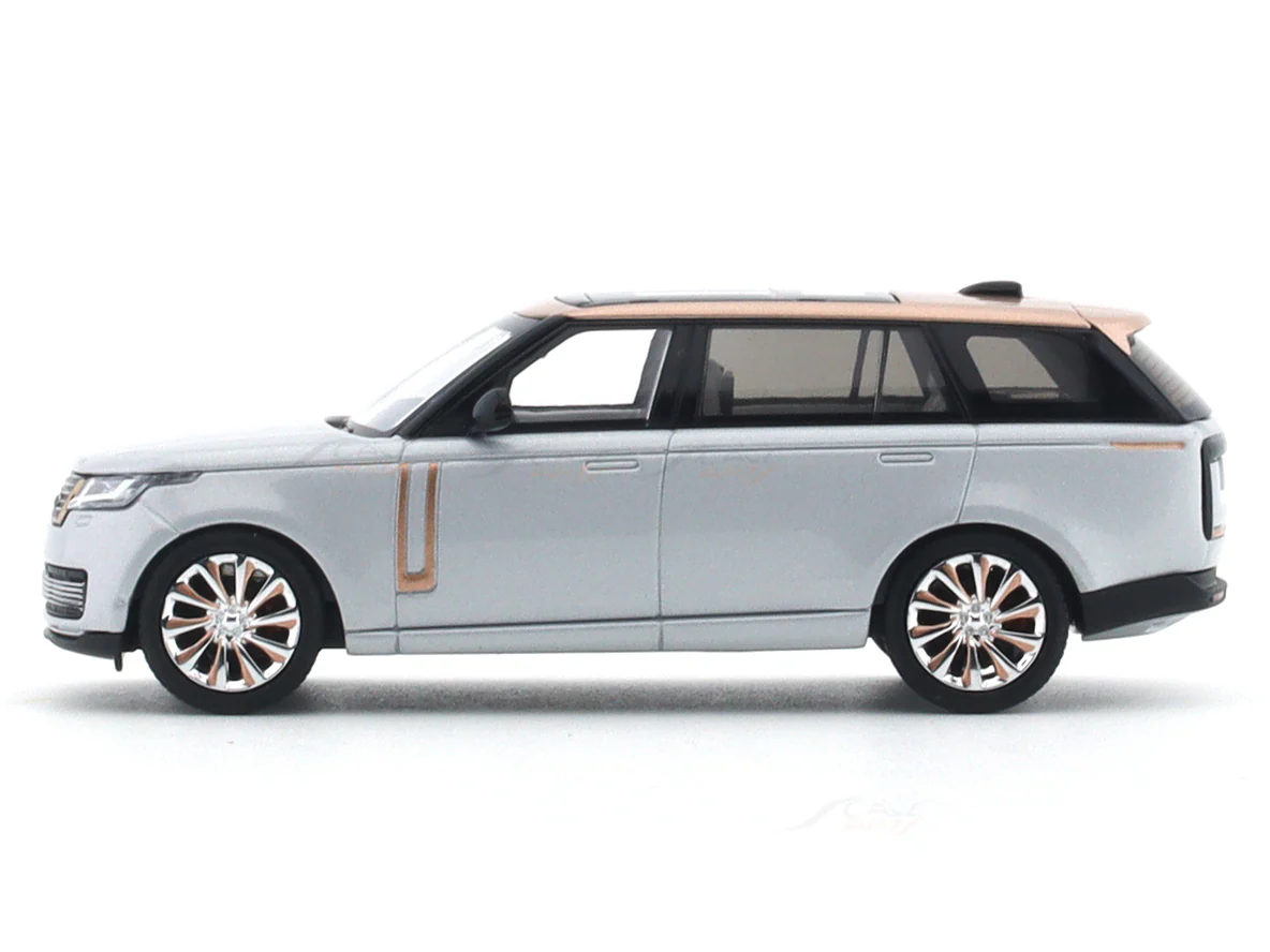 Land Rover Range Rover Silver 1:64 LCD Models diecast scale model car - Image 2