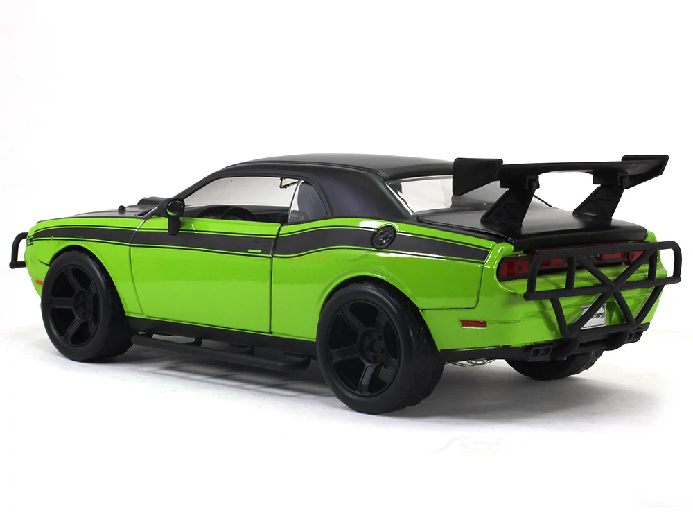 Letty's Dodge Challenger SRT8 Fast & Furious 1:24 Jada diecast Scale Model car - Image 3