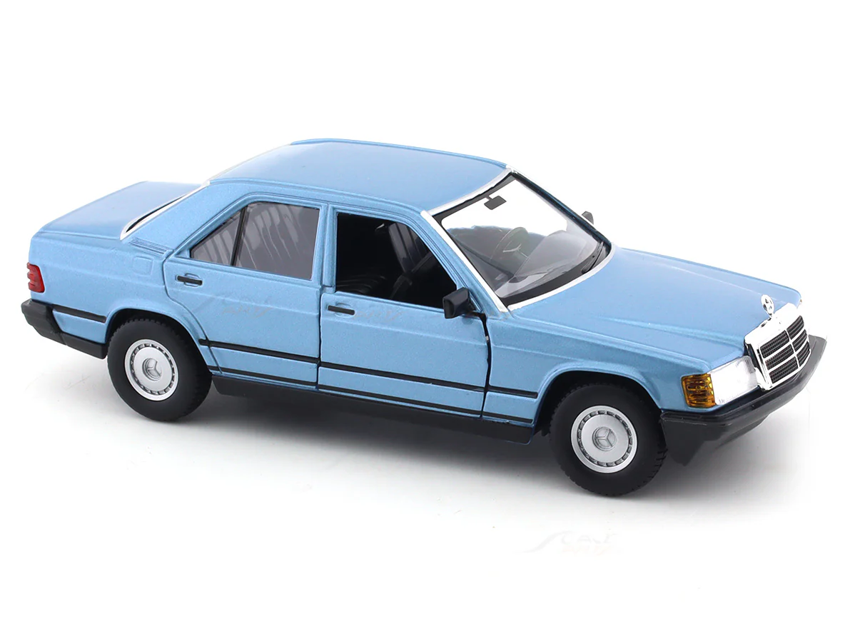 Mercedes-Benz 190E 2.6 blue 1:24 Bburago licensed diecast Scale Model car - Image 14