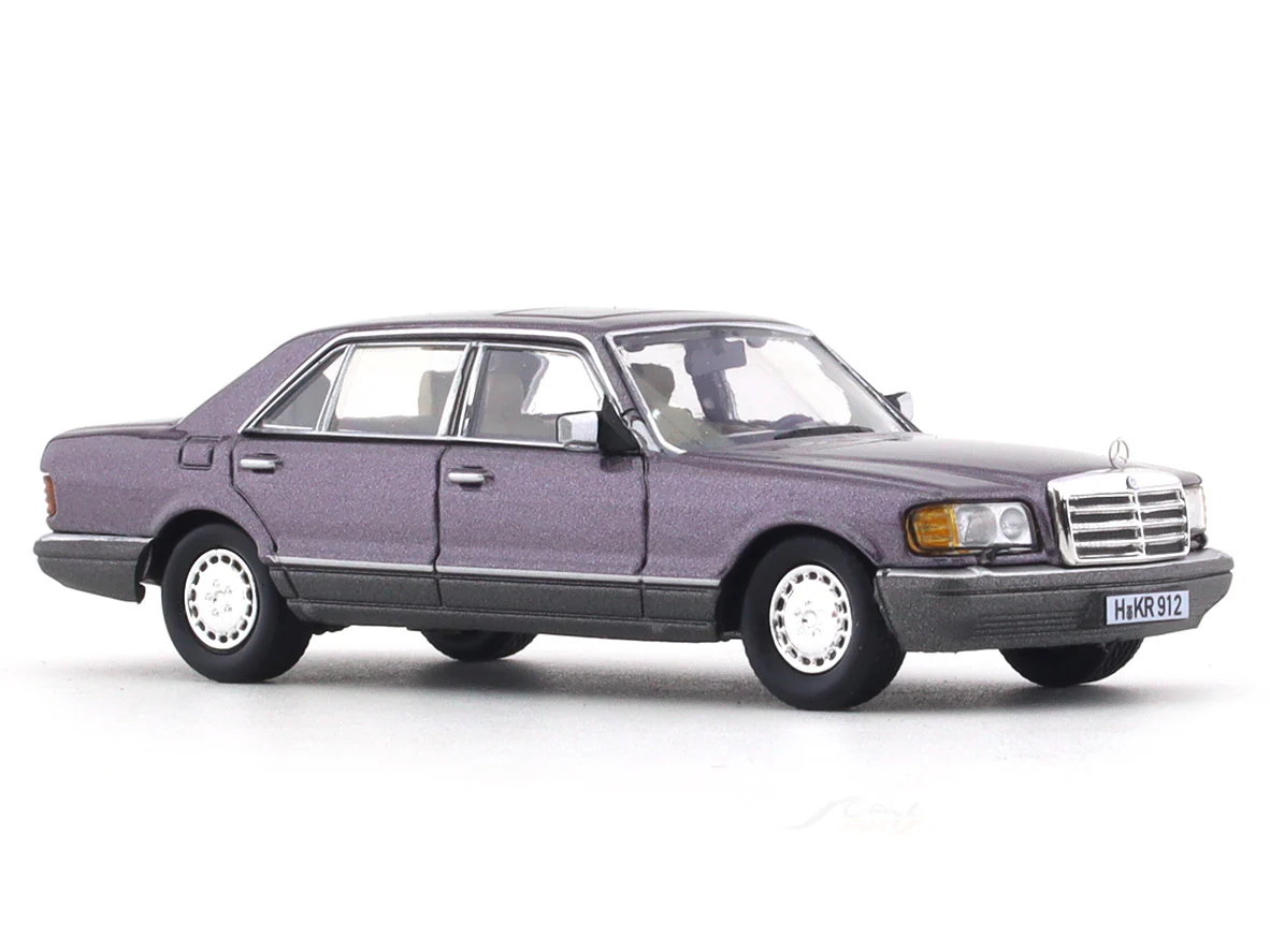 Mercedes-Benz 560 SEL W126 grey 1:64 Master diecast scale model collectible - Image 6