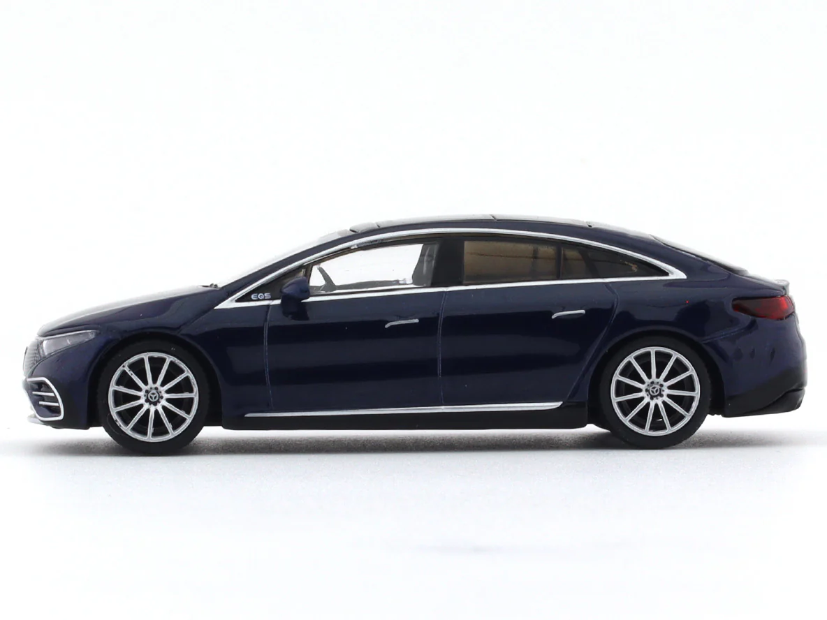 Mercedes-Benz EQS 580 4MATIC blue 1:64 Mini GT diecast scale model car - Image 2
