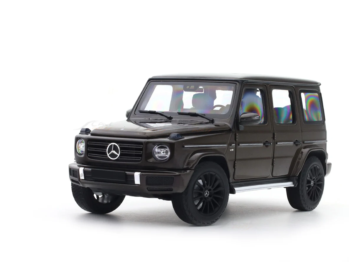 Mercedes-Benz G63 AMG W463 Brown 1:18 Minichamps diecast scale model car collectible - Image 7
