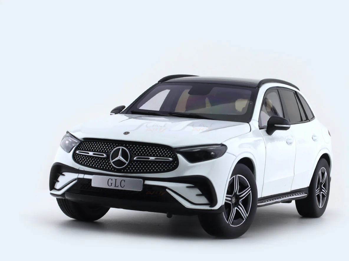 Mercedes-Benz GLC X254 SUV AMG-Line 1:18 iScale diecast scale model car collectible - Image 7