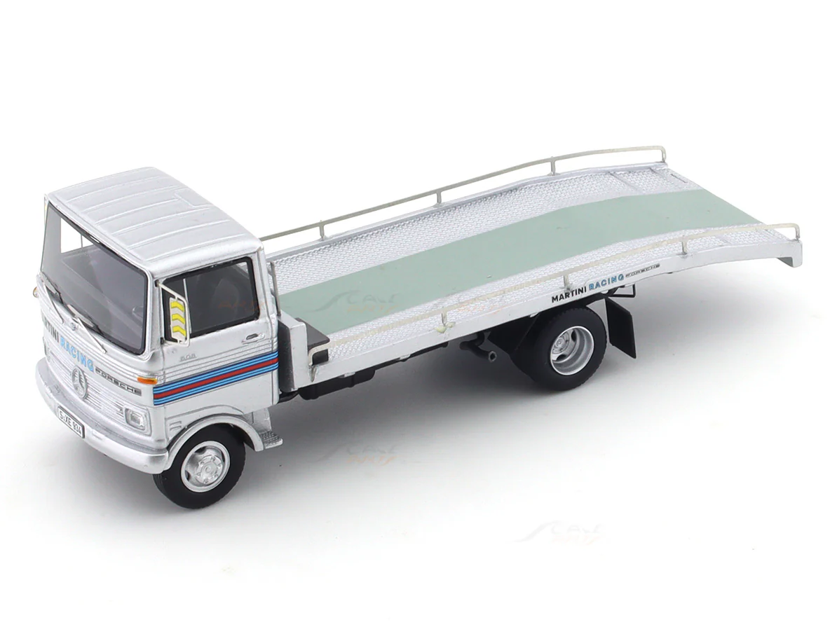 Mercedes-Benz LP608 Flatbed 1:64 Scale Mini scale model collectible truck - Image 7