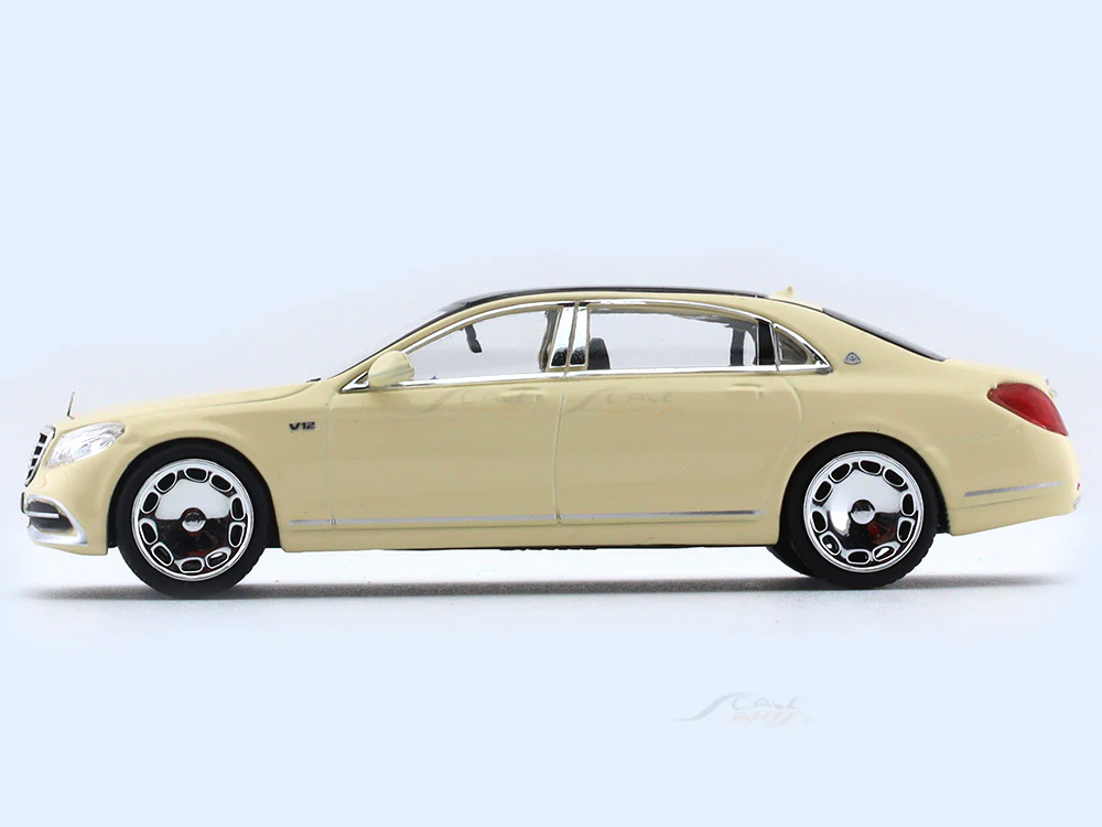 Mercedes-Benz Maybach S560 1:64 Master diecast scale model car - Image 2