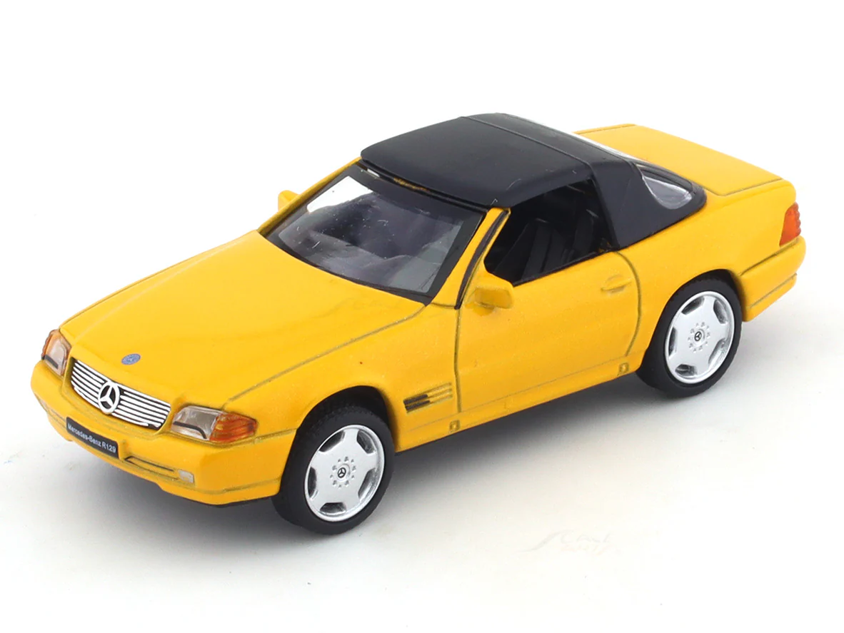 Mercedes-Benz SL500 R129 yellow 1:64 DCT diecast scale model collectible - Image 8