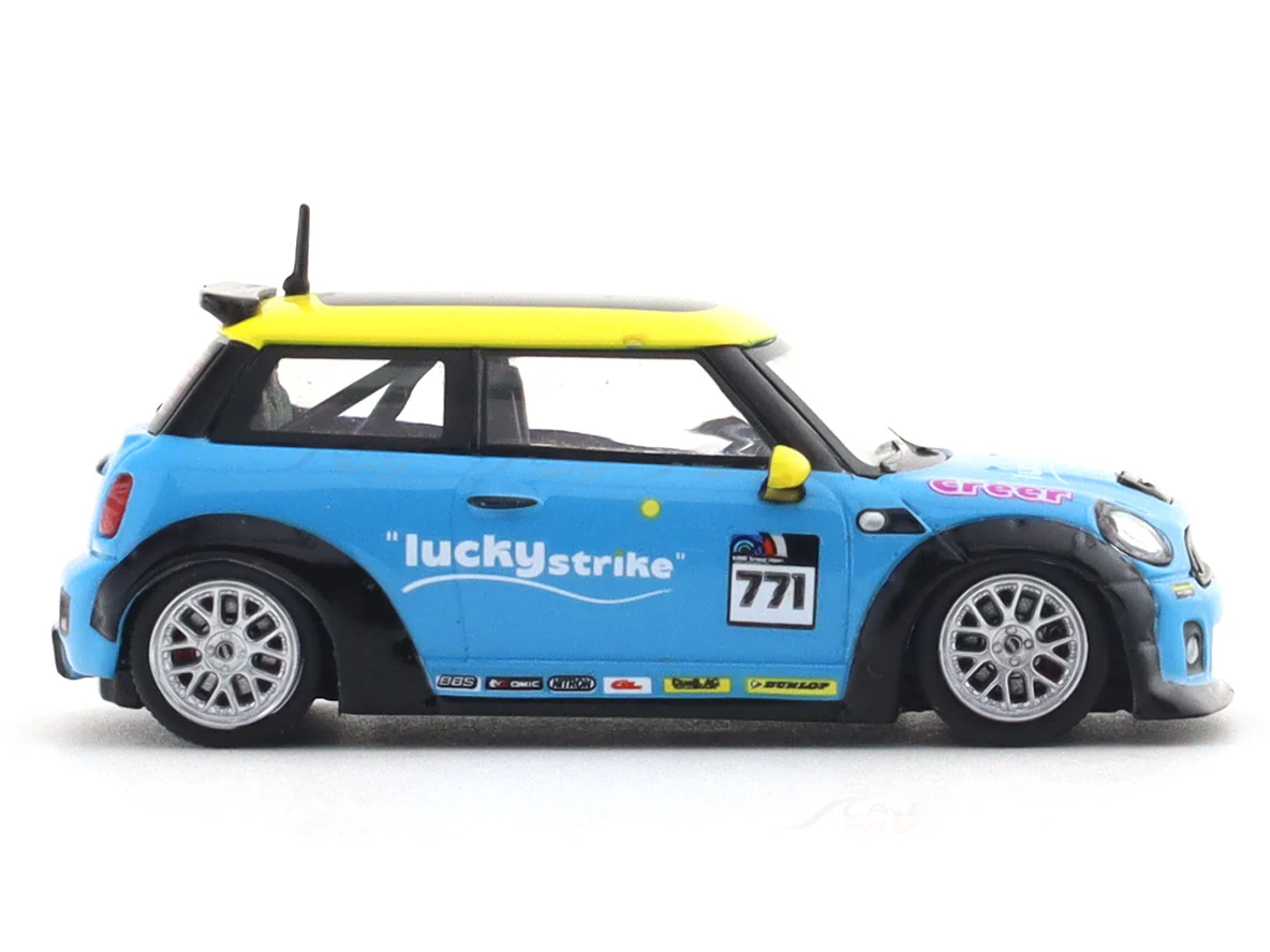 Mini Cooper R56 Lucky Strike with figure 1:64 Time Micro Diecast Scale Model Car Miniature - Image 6