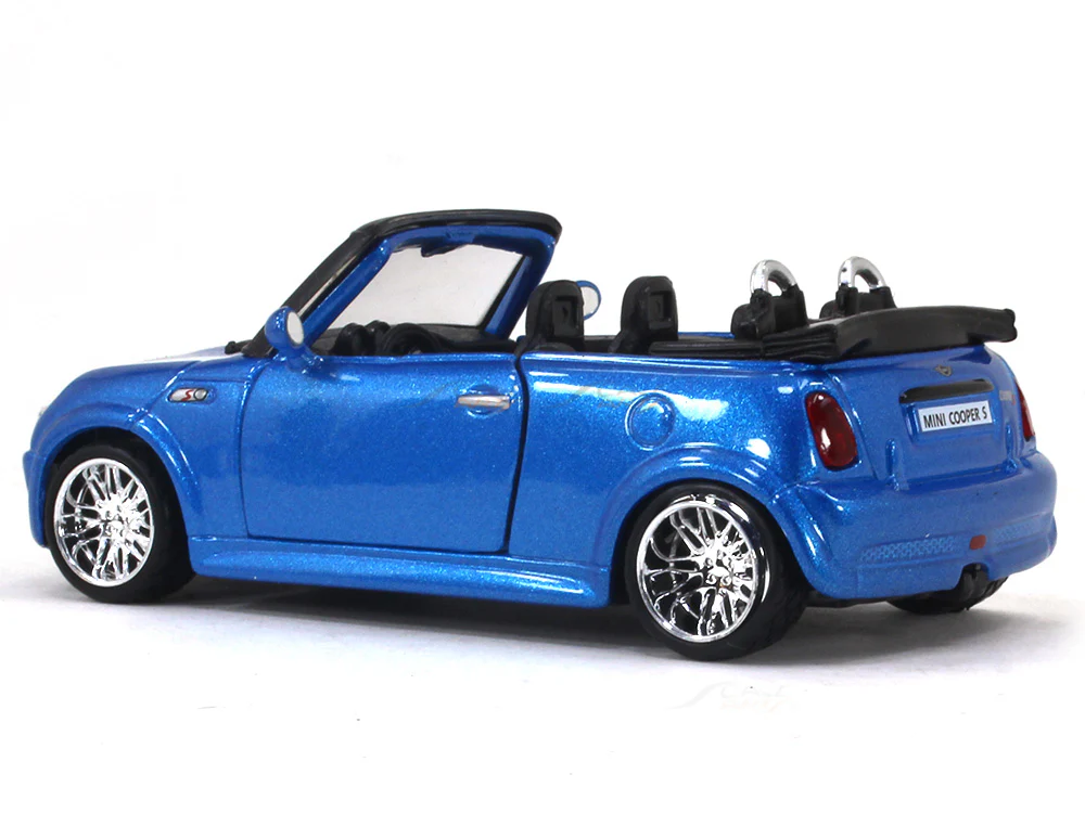 Mini Cooper S Cabriolet 1:32 Bburago diecast Scale Model Car - Image 3
