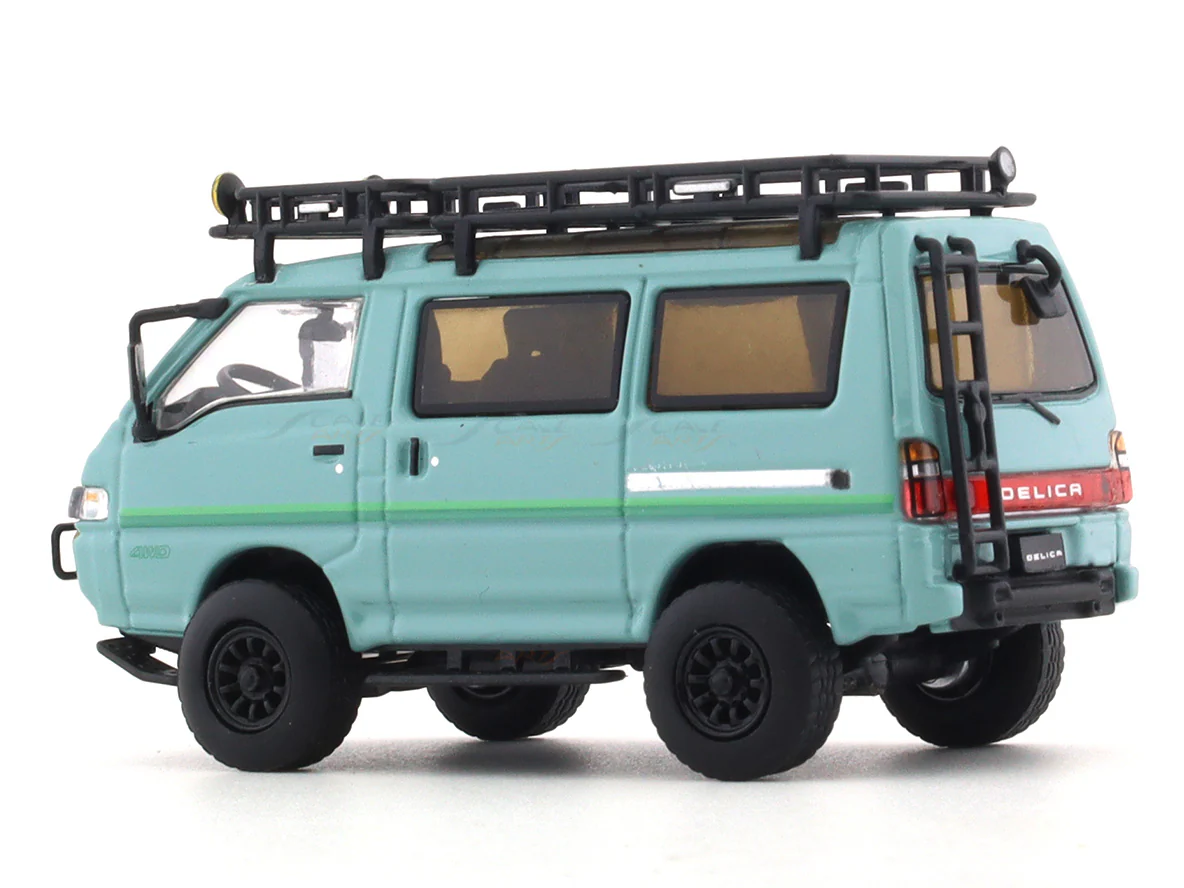 Mitsubishi Delica Star Wagon 4WD blue 1:64 Autobots Model diecast scale model van - Image 4