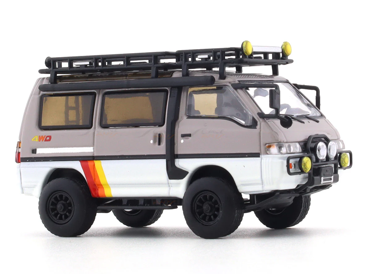 Mitsubishi Delica Star Wagon 4WD brown white 1:64 Autobots Model diecast scale model van - Image 7