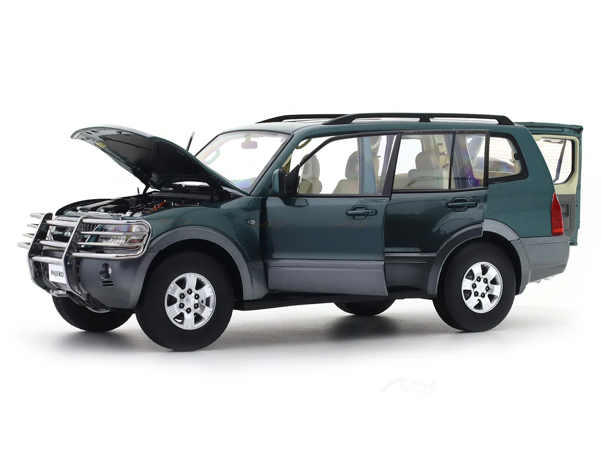Mitsubishi Pajero V73 green 1:18 YC Model licensed diecast Scale Model collectible - Image 9