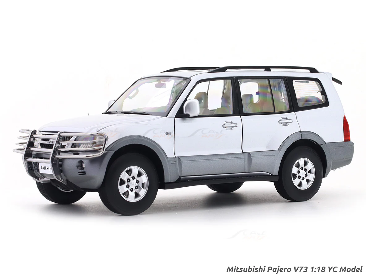 Mitsubishi Pajero V73 silver 1:18 YC Model licensed diecast Scale Model collectible