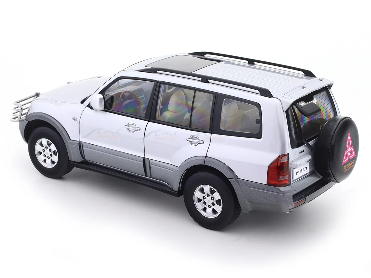 Mitsubishi Pajero V73 silver 1:18 YC Model licensed diecast Scale Model collectible - Image 21