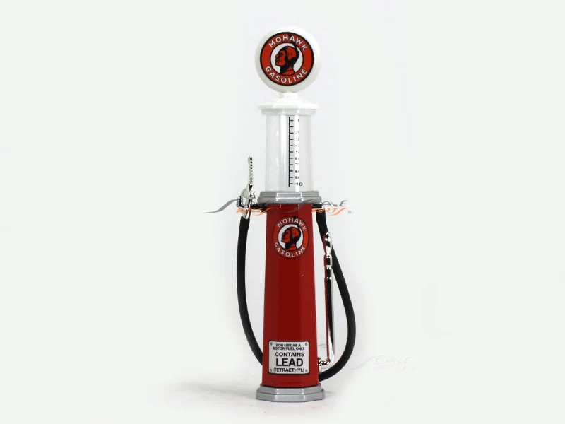Mohawk Gasoline Service Gas Pump set 1:18 Road Signature Yatming diecast model - Image 5