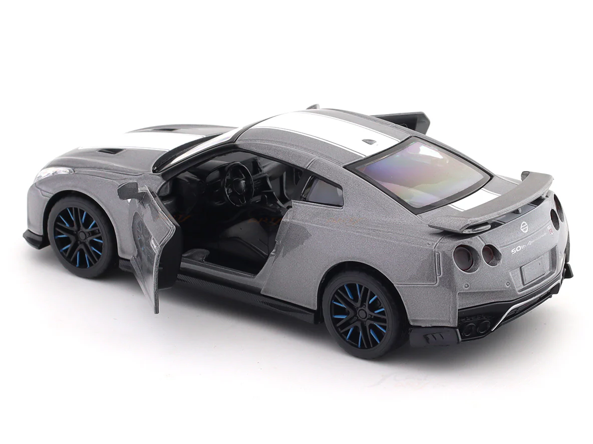 Nissan Skyline GT-R R35 50th Anniversary 1:32 MSZ licensed pullback diecast Scale Model car collectible - Image 10