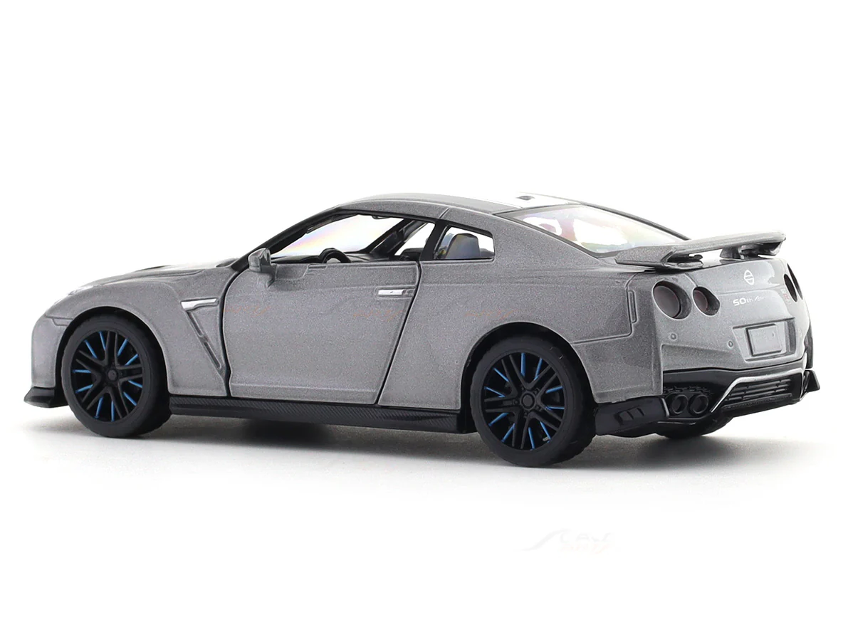 Nissan Skyline GT-R R35 50th Anniversary 1:32 MSZ licensed pullback diecast Scale Model car collectible - Image 4