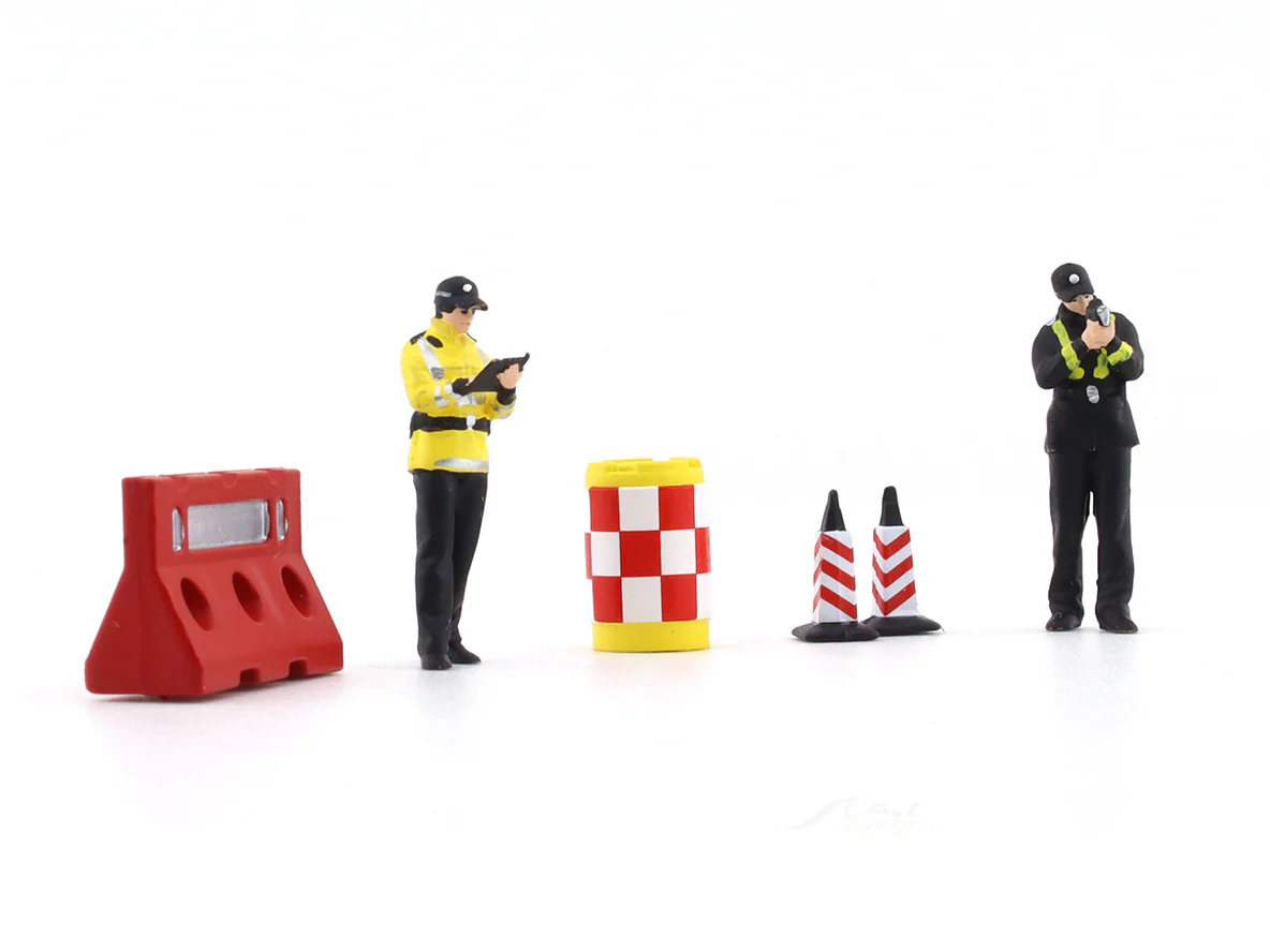 Police figure and accessories set 1:64 Moreart scale model diorama - Image 2