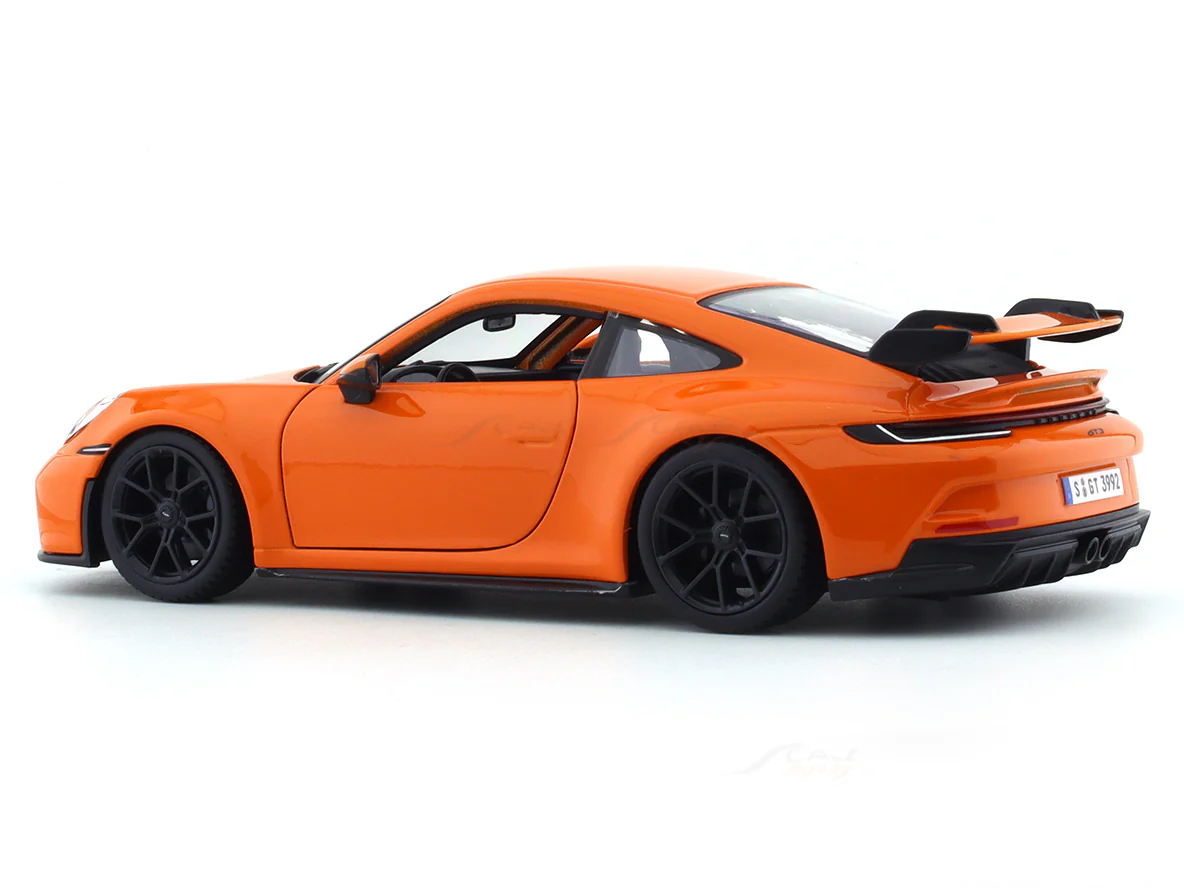 Porsche 911 GT3 Orange 1:24 Bburago licensed diecast Scale Model car - Image 3