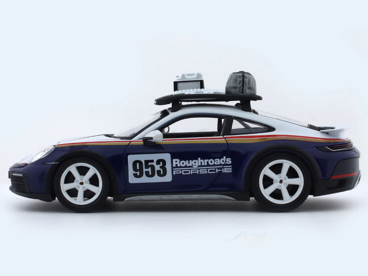 Porsche 911 Rally Dakar 1:24 Bburago licensed diecast Scale Model car - Image 2