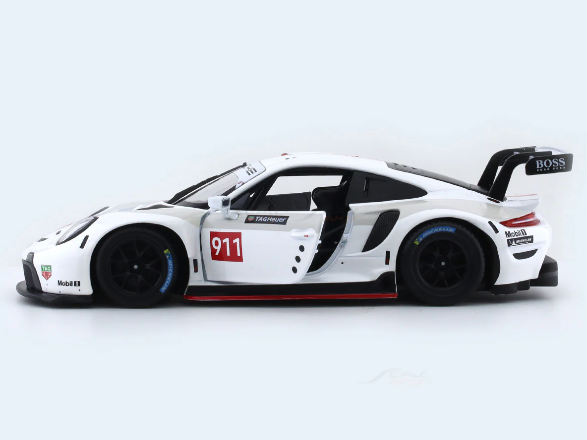 Porsche 911 RSR White 1:24 Bburago licensed diecast Scale Model car - Image 8