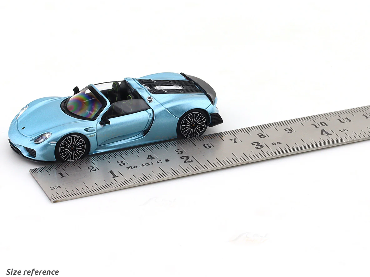 Porsche 918 Spyder Blue with Figure 1:64 Time Micro Diecast Scale Model Car Collectible - Image 2