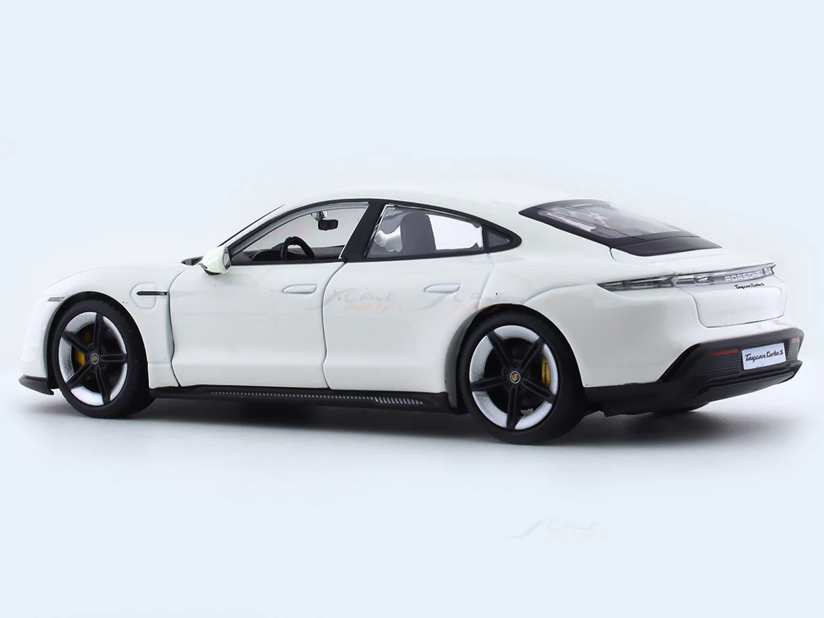 Porsche Taycan Turbo S White 1:24 Bburago licensed diecast Scale Model car - Image 3