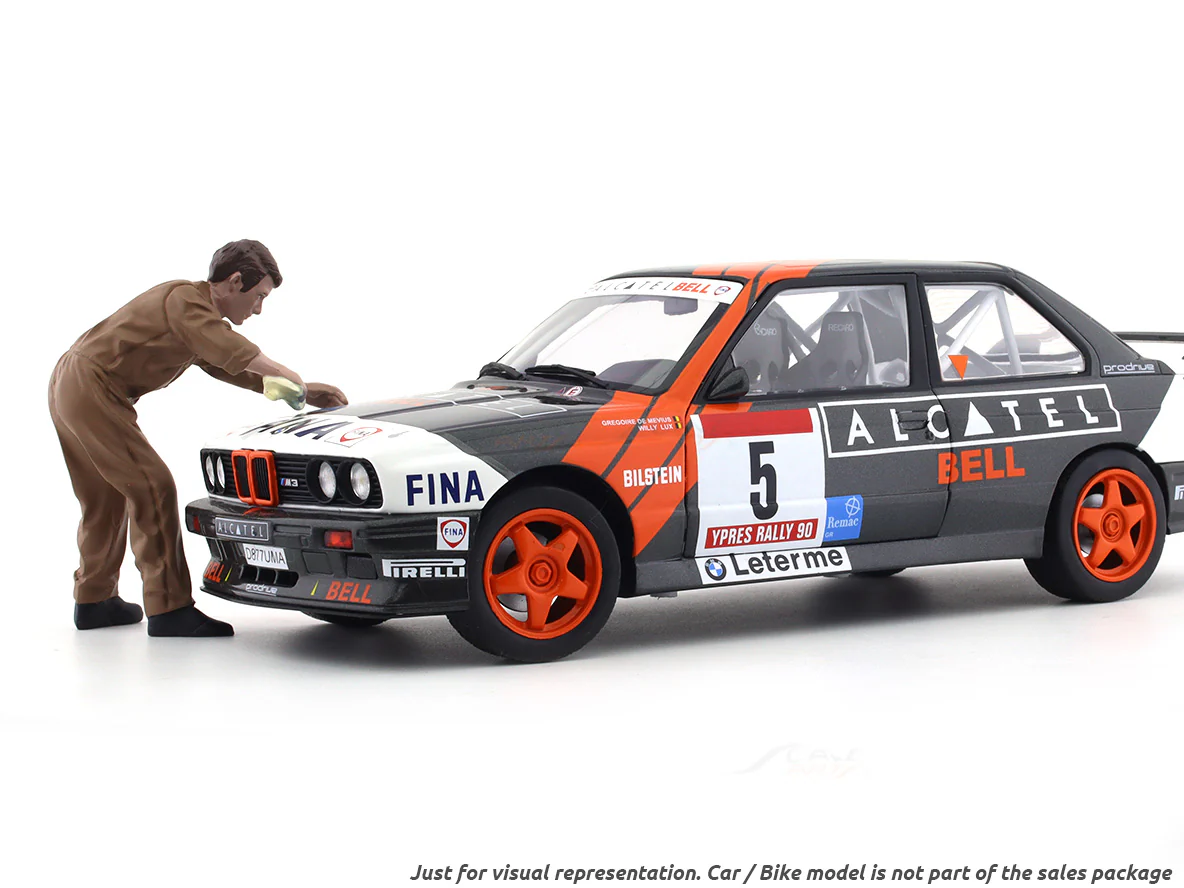 Race Day 1 Figure V 1:18 American Diorama Figure for scale models - Image 3