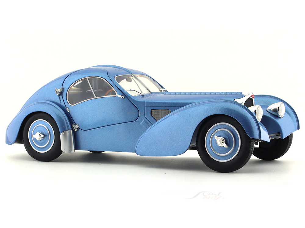 Solido 1:18 1937 Bugatti 57SC Atlantic blue diecast Scale Model collectible - Image 6