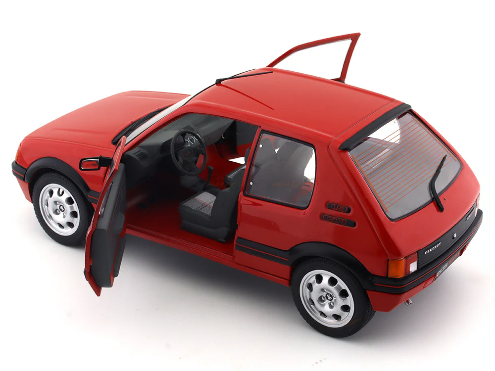 Paint Rashes : Solido 1:18 1988 Peugeot 205 1.9 GTi red diecast Scale Model collectible - Image 16
